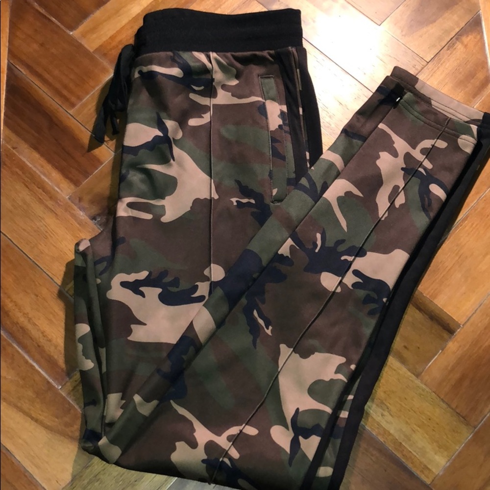 Camo slim fit pant  Men /women pant